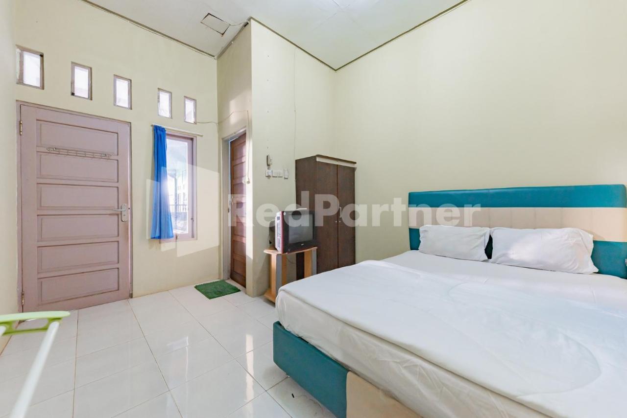 Ana Guest House Syariah Mitra Reddoorz Banjarbaru Екстериор снимка